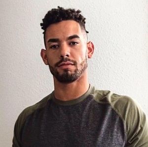 Meet your Posher, Deshaun